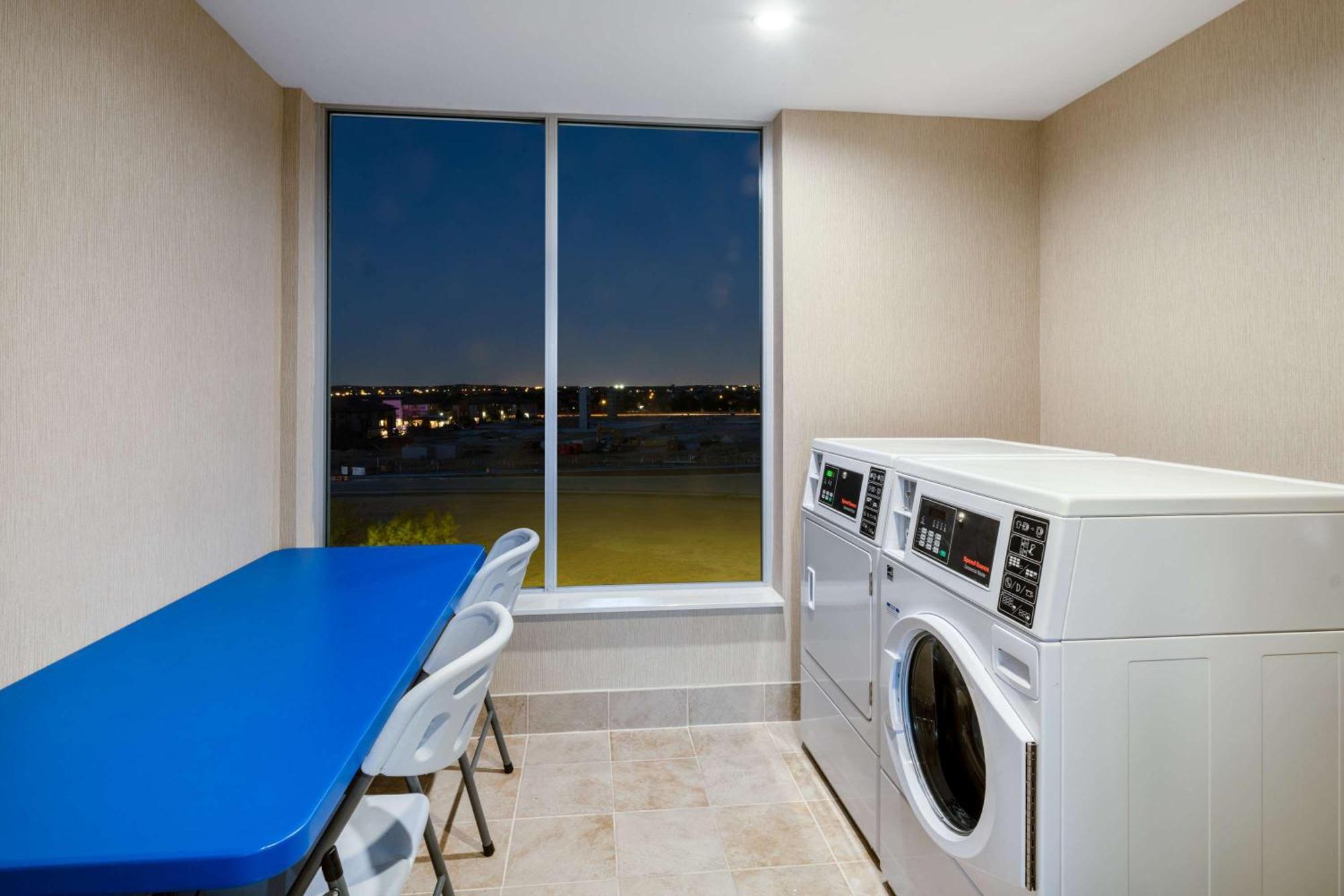 Hyatt Place Fort Worth-Alliance Town Center מראה חיצוני תמונה